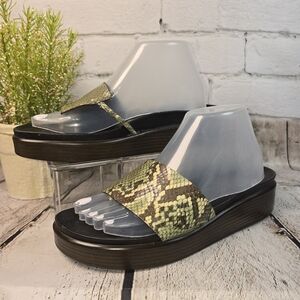 DONALD PLINER FIFI WEDGES SLIDE SANDAL GREEN SNAKE SKIN PRINT WOMENS 9 EUC